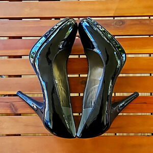 Worthington Shiny Black Pumps 8.5M